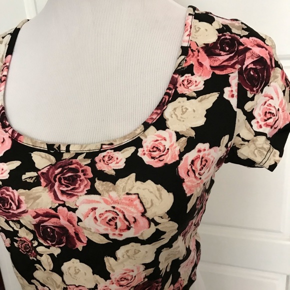 Flower crop top - Picture 2 of 3